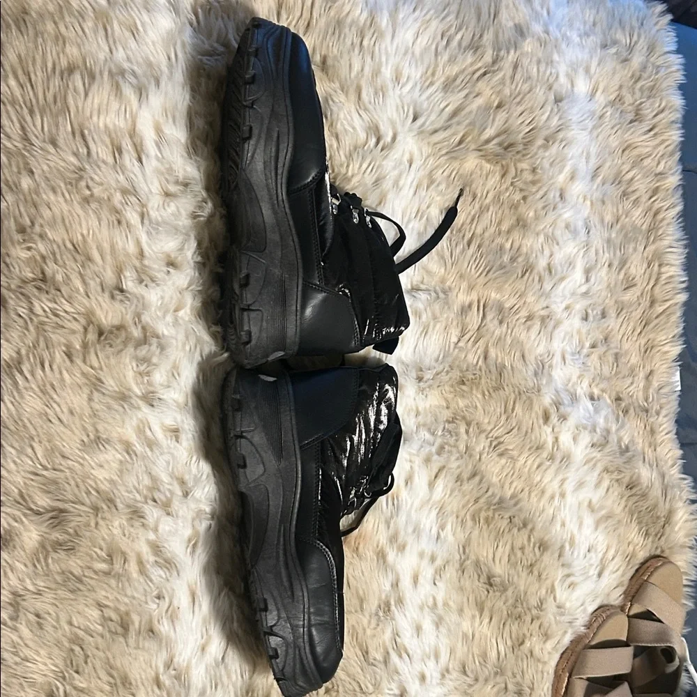 Black Shiny Winter Boots - Picture 3 of 5